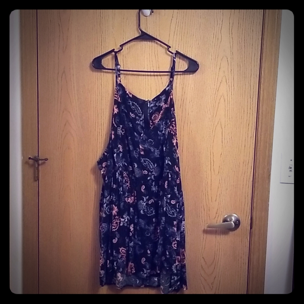 Torrid Bandana Hi-Lo Tank, size 6